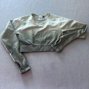 AYBL Pulse Ombré Seamless Long‎ Sleeve Crop Top Women’s Size Small